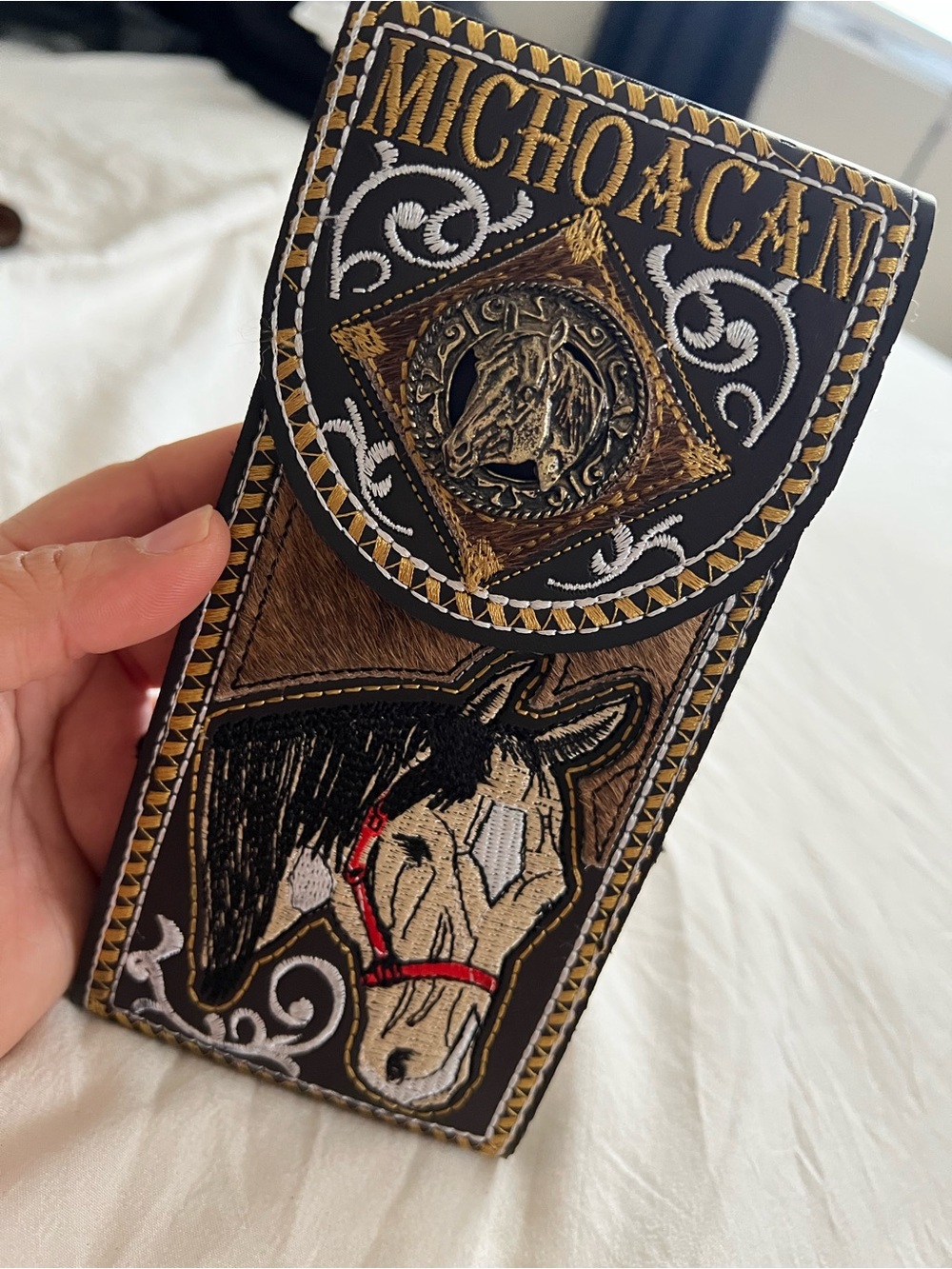 Michoacán Embroidered Horse Leather Phone Holster - Black & Brown - Picture 2 of 4